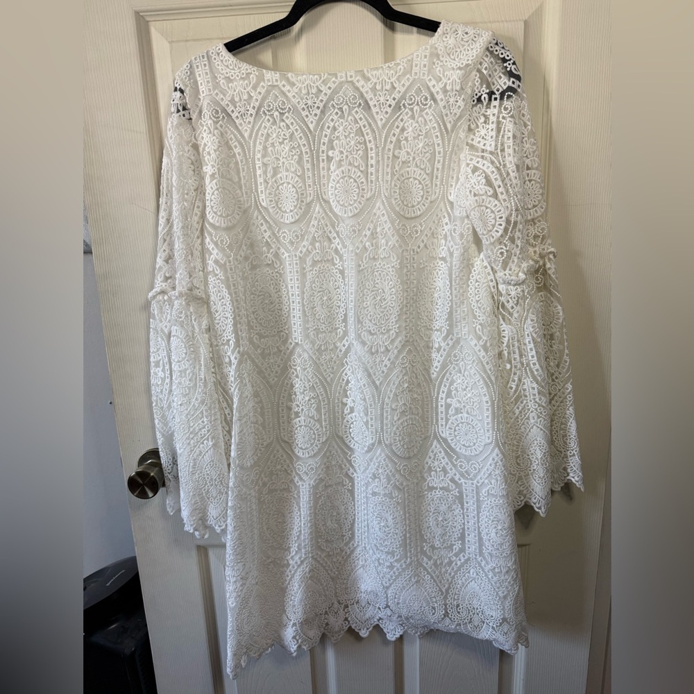Cupcakes & Cashmere White Bell Sleeve Embroidered Dress - Small - NEW! - Picture 9 of 12